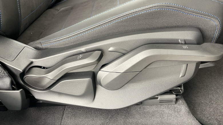 BMW 2 Series 225e xDrive M Sport 5dr DCT Hatchback